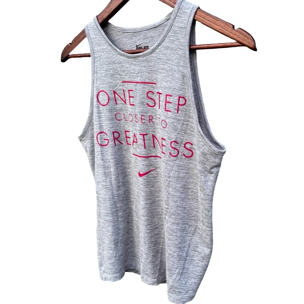 Nike Tank Top Womens XS Grey Dri-FIT One Step Closer To Greatness Pink EXCELLENT